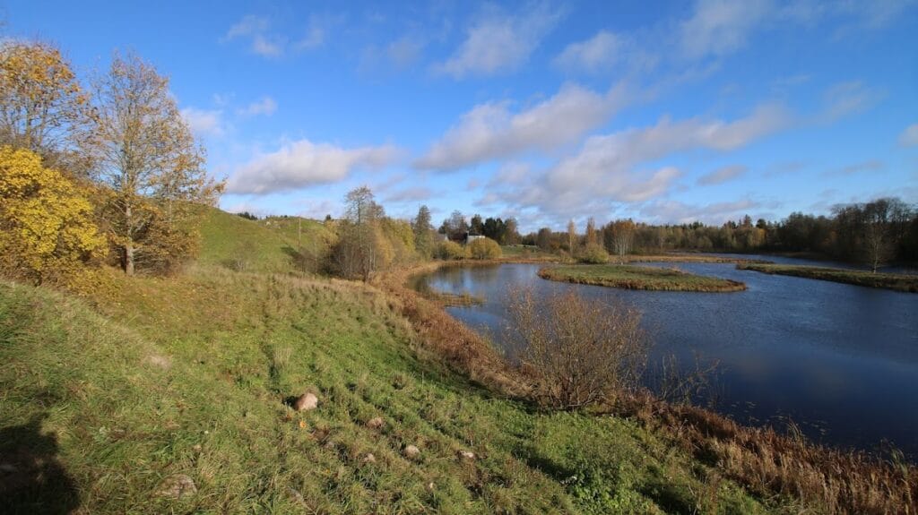 Rūjiena Fortress: A Livonian Order Frontier and Grain-Storage Castle in Latvia 2 Rūjiena Fortress