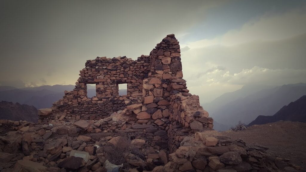 Shaar Castle: An Ottoman Fortress in Saudi Arabia 2 Old Ottoman castle
