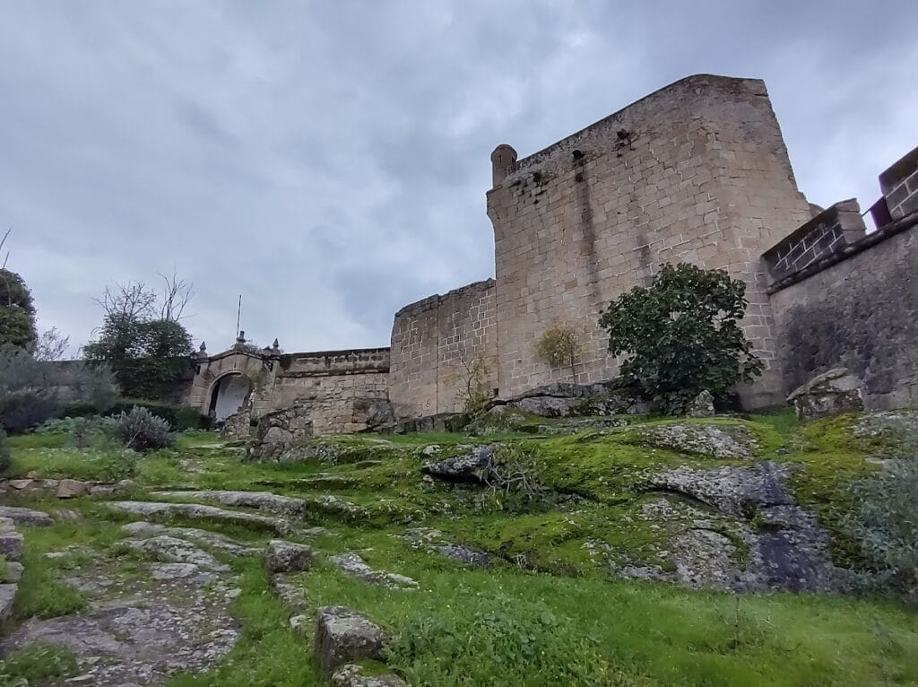 Castillo de Valencia de Alcántara: A Medieval Border Fortress in Spain 3 Castillo de Valencia de Alcántara