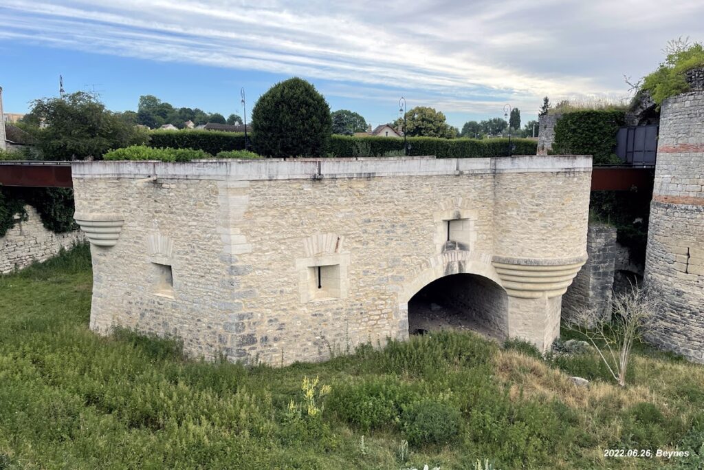 Château de Beynes: A Medieval Castle in Beynes, France 7 Château de Beynes