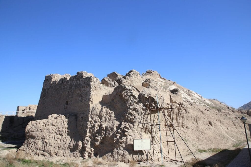 Rashkan Castle: A Parthian Fortress in Rey, Iran 6 Rashkan Castle