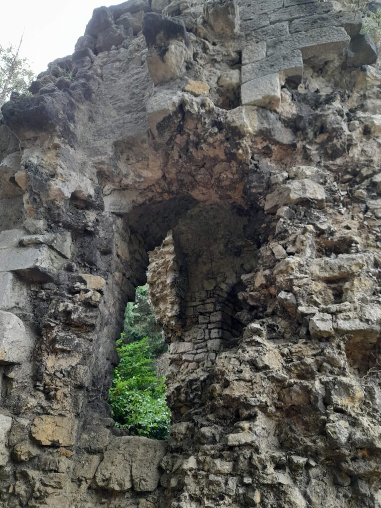 Château de Prény: A Medieval Fortress in Lorraine, France 8 Château de Prény