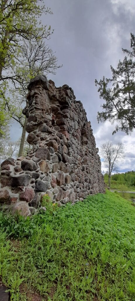 Helme Castle
