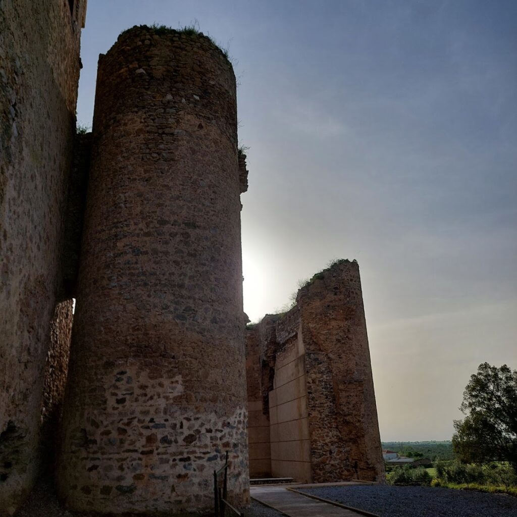 Castle of Villagarcía de la Torre: A Historic Fortress in Spain 6 Castle of Villagarcía de la Torre