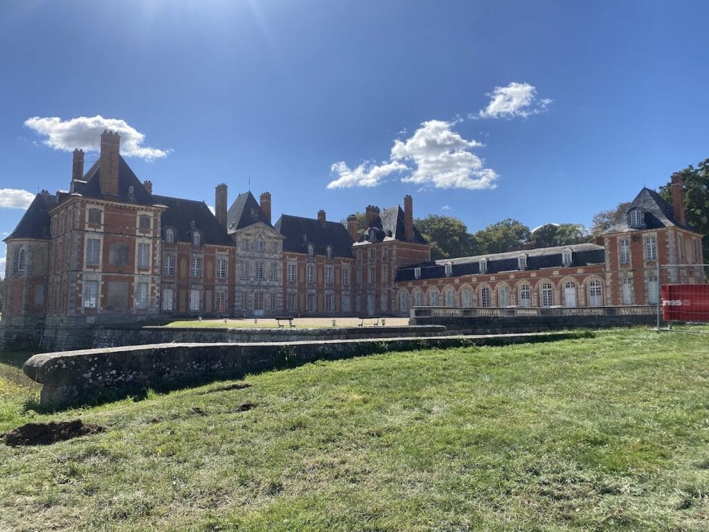 Château de Baville: A Louis XIII-Style Estate in France 1 Saint-Cheron