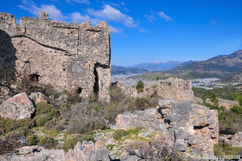 Softa Castle: A Late Roman and Byzantine Fortress in Türkiye 4 Softa Castle