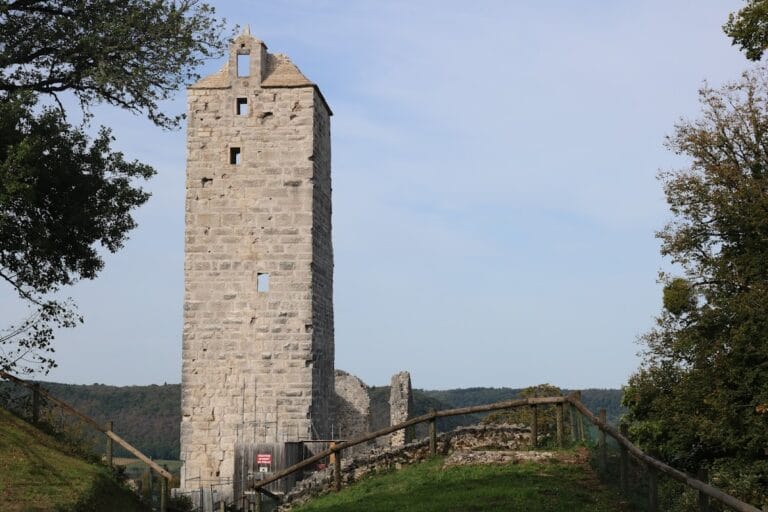 Château de Scey: A Medieval Fortress and Renaissance Residential Castle in France