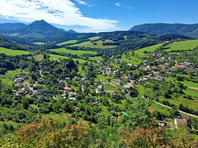 Košeca Castle: A Medieval Fortress in Slovakia