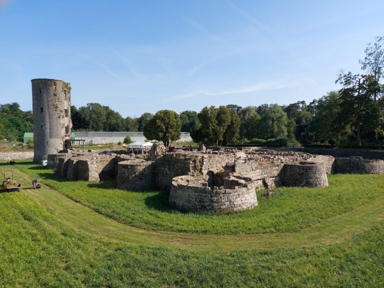 Château de Montagu: A Medieval and Early Modern Castle in Marcoussis, France