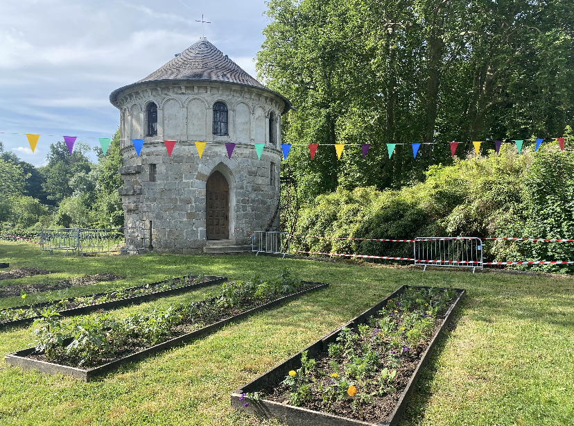 Château de Montagu: A Medieval and Early Modern Castle in Marcoussis, France 8 Château de Montagu