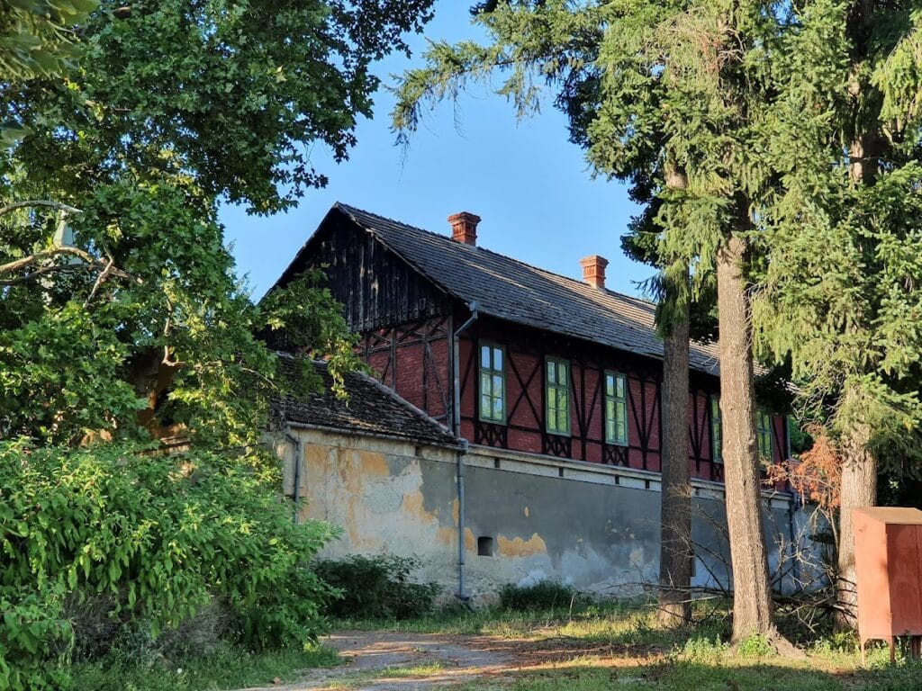 Mocioni-Teleki castle