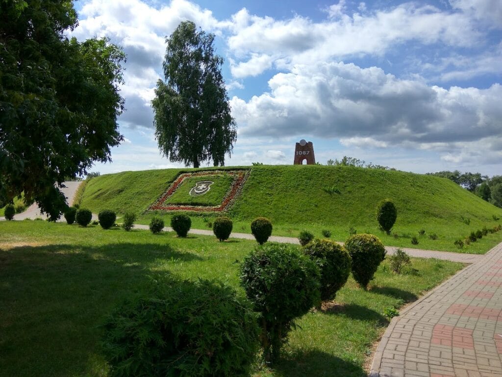 Orša Castle: A Lithuanian Fortress in Belarus 2 Orša Castle