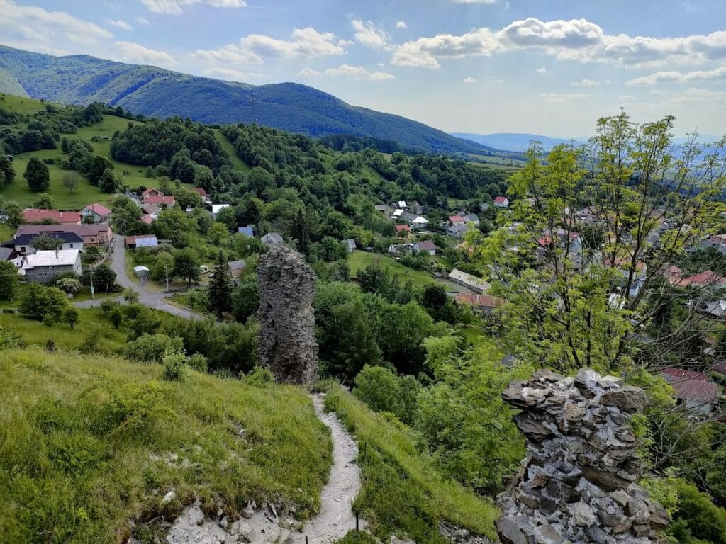 Sivý Kameň Castle