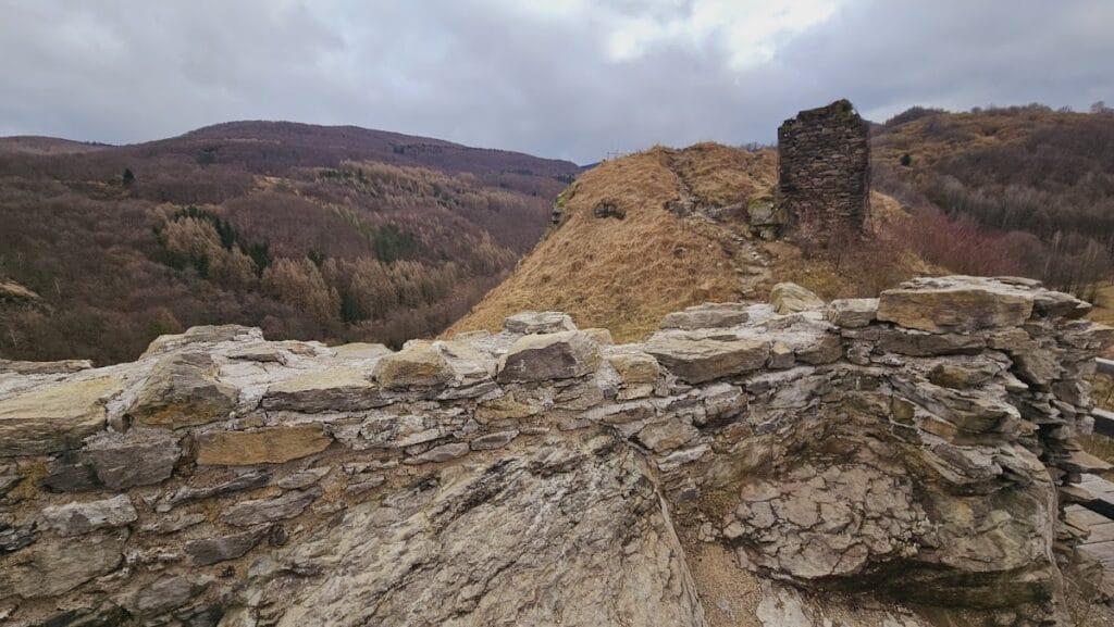 Sivý Kameň Castle