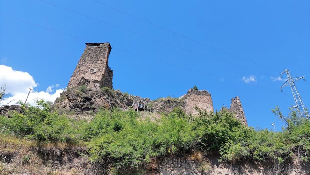 Şavşat Castle: A Medieval Georgian Fortress in Turkey 6 Şavşat Castle
