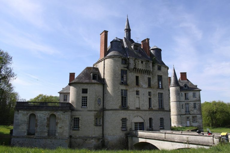 Château de Thugny-Trugny: A Historic Château in France