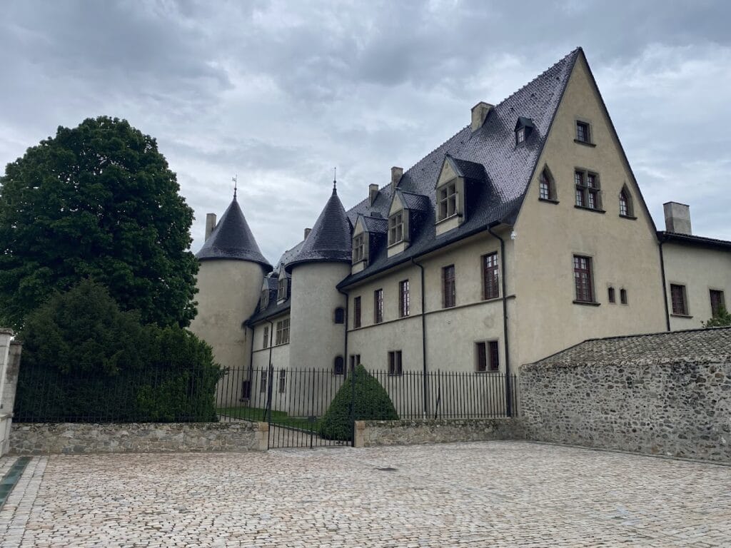 Château d'Ampuis: A Fortified House and Wine Estate in France 1 Château d'Ampuis