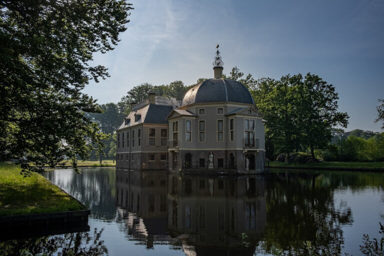 Trompenburgh: A Dutch Baroque Manor House in ’s-Graveland