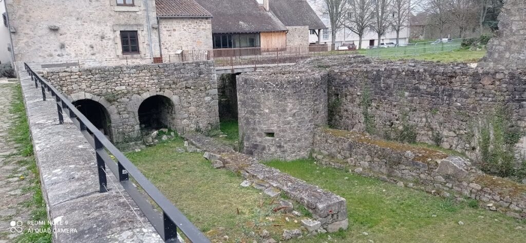 Château des Cars: A Renaissance Castle and Pérusse Family Residence in France 2 Château des Cars