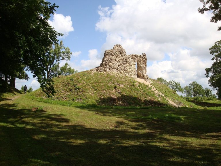 Lihula Castle: A Medieval Bishopric and Livonian Order Fortress in Estonia