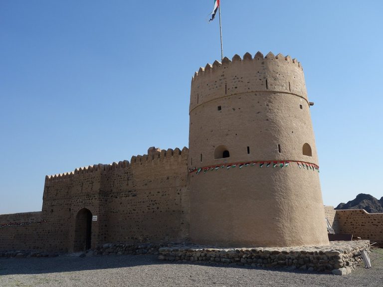 Awhala Fort: A Late Islamic Fort over Iron Age Foundations