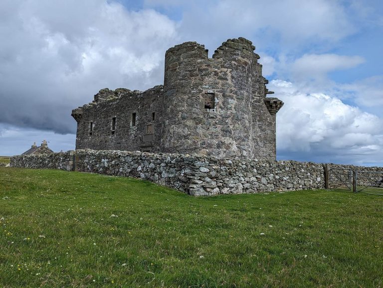 Muness Castle: A Fortified Residence on Unst