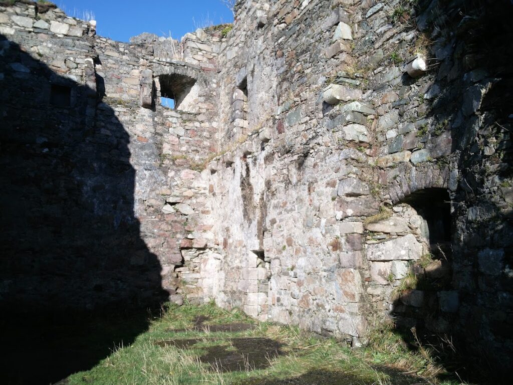 Old Lachlan Castle