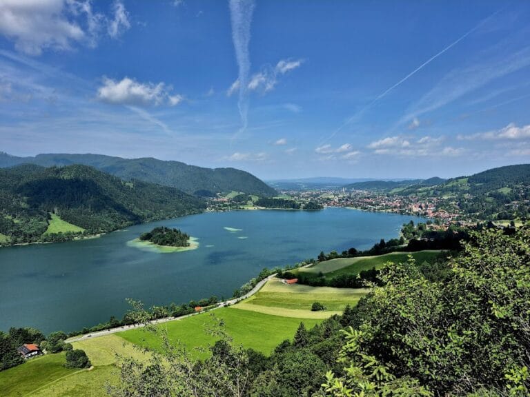 Burg Hohenwaldeck: A Medieval Hilltop Castle in Germany