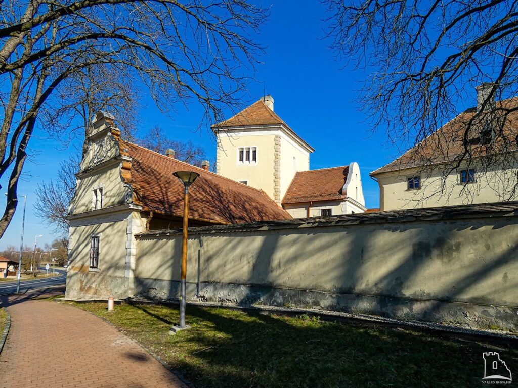 Castle of Devecser: A Historic Fortress and Cultural Site in Hungary 6 Castle of Devecser