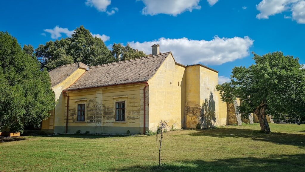 Castle of Devecser: A Historic Fortress and Cultural Site in Hungary 8 Castle of Devecser