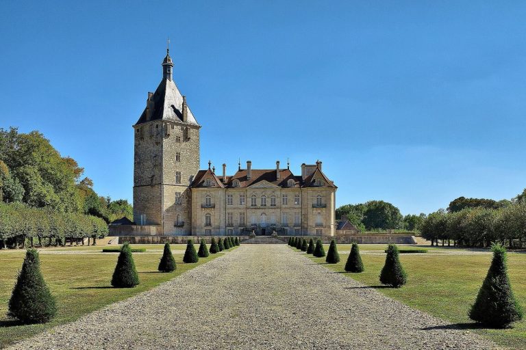 Château de Talmay: Medieval Donjon and Eighteenth-Century Residence