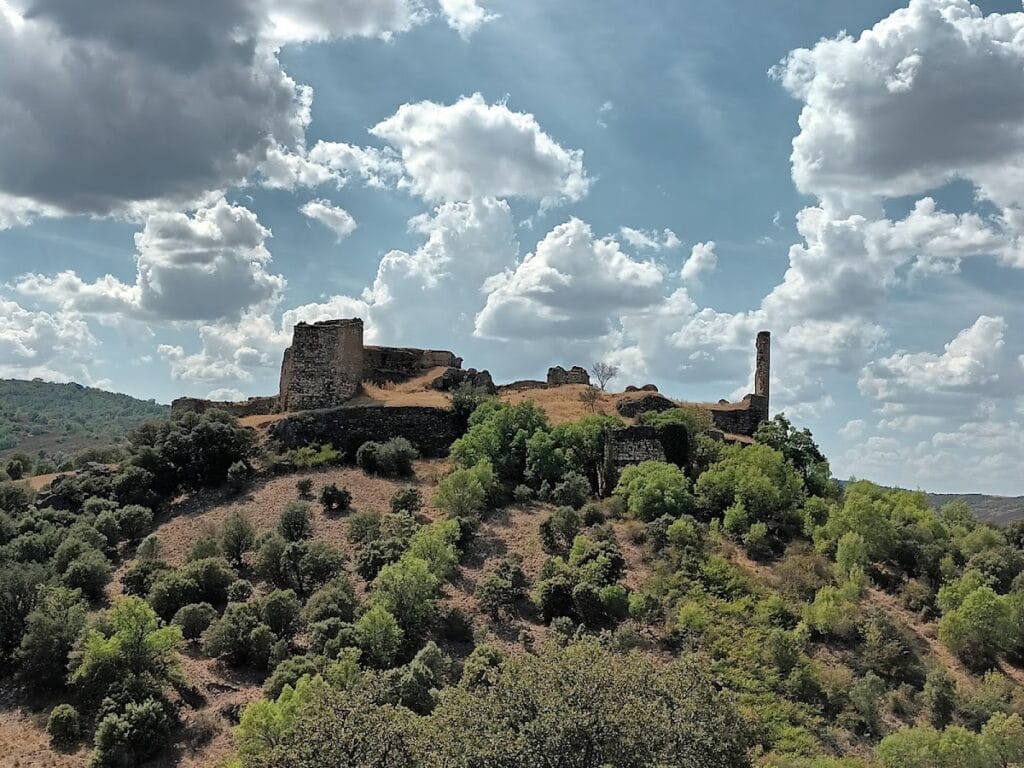 Castle of Alba: A Medieval Fortress in Losacino, Spain 6 Castle of Alba, Losacino