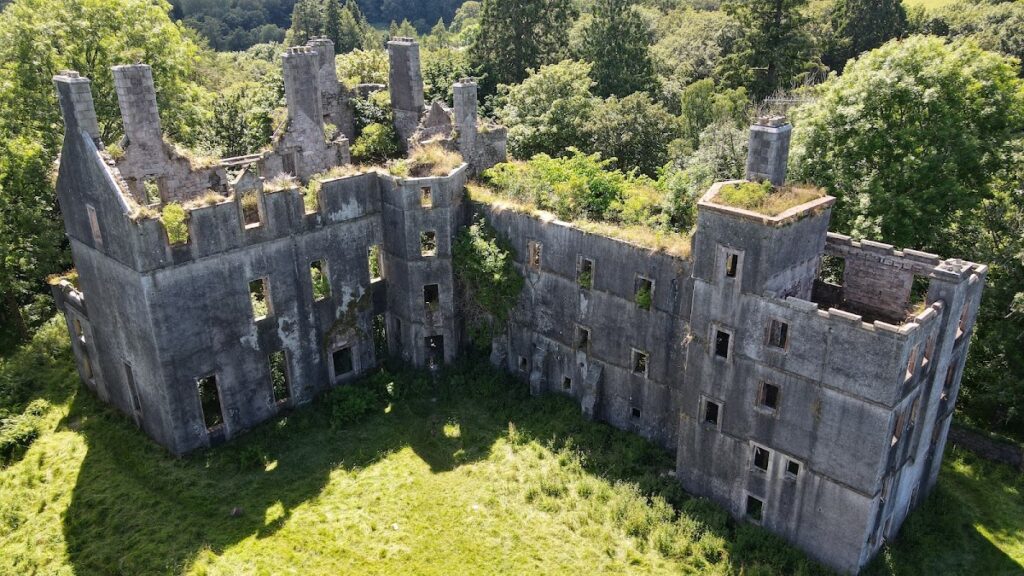 Kenmure Castle: A Historic Scottish Fortress Near New Galloway 7 Kenmure Castle