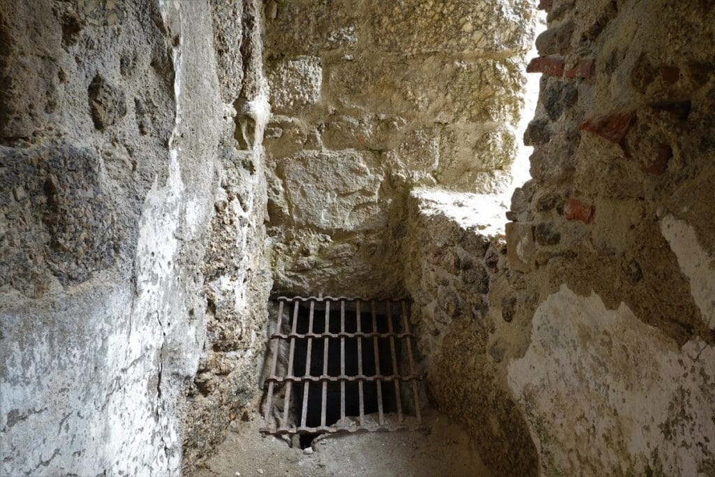 Burgruine Windhaag: A Medieval Castle Ruin in Austria 10 Burgruine Windhaag