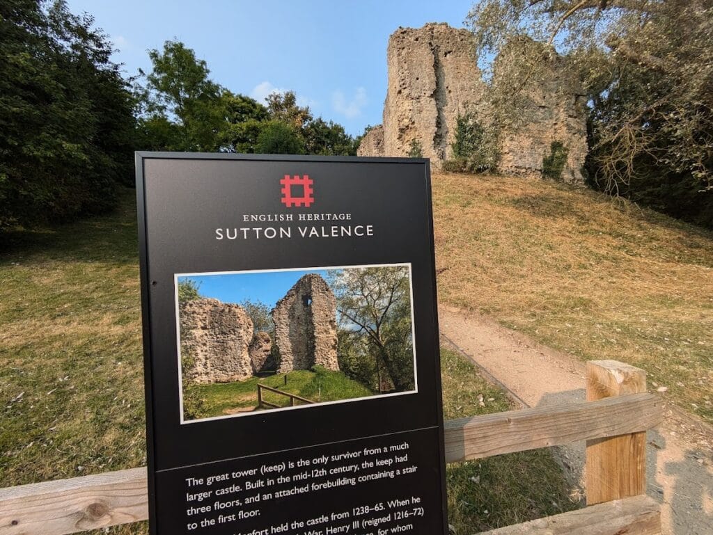 Sutton Valence Castle: A Medieval Fortification in Kent 5 Sutton Valence Castle
