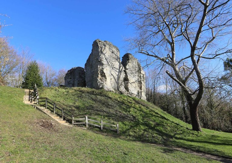 Sutton Valence Castle: A Medieval Fortification in Kent