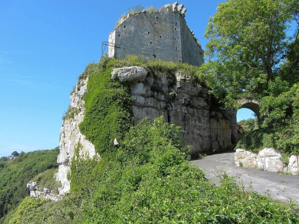Rufus Castle: A Medieval Blockhouse on Portland 2 Rufus Castle