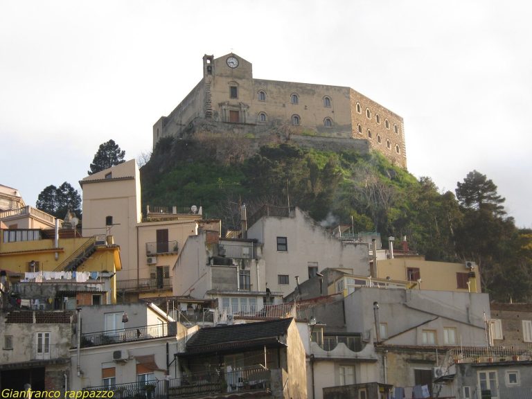 Castello di Santa Lucia del Mela: A Historic Fortress and Royal Residence in Italy