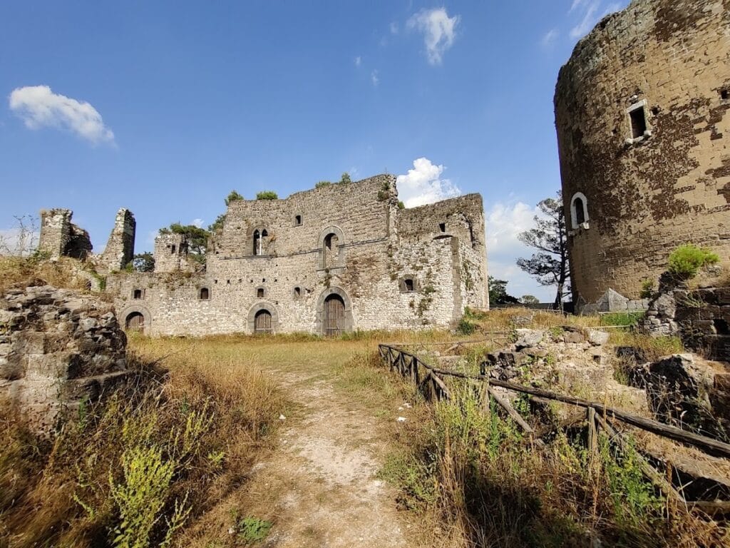 Castello di Casertavecchia: Medieval Fortress of Caserta 1 Castello di Casertavecchia