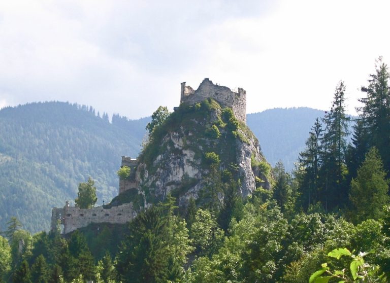 Burgruine Eppenstein: A Medieval Hill Castle in Austria