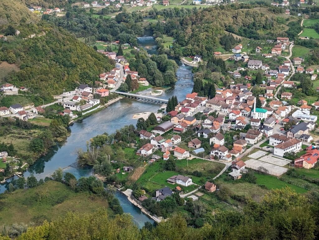Ostrovica Fortress: A Medieval and Ottoman Stronghold in Bosnia and Herzegovina 3 Ostrovica Fortress