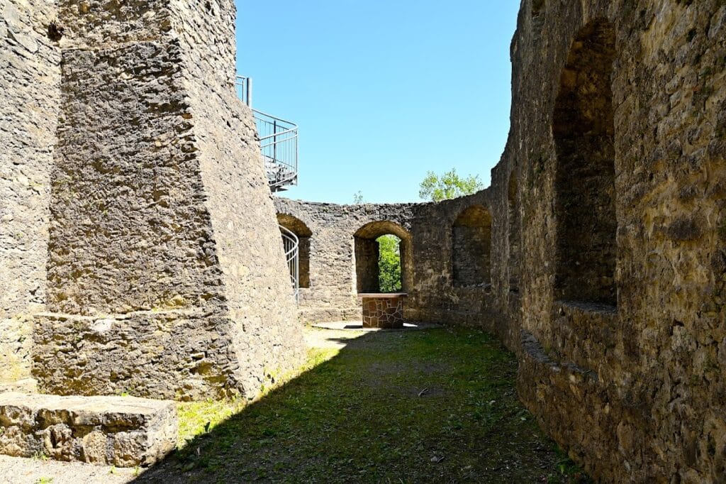 Burg Herrenzimmern