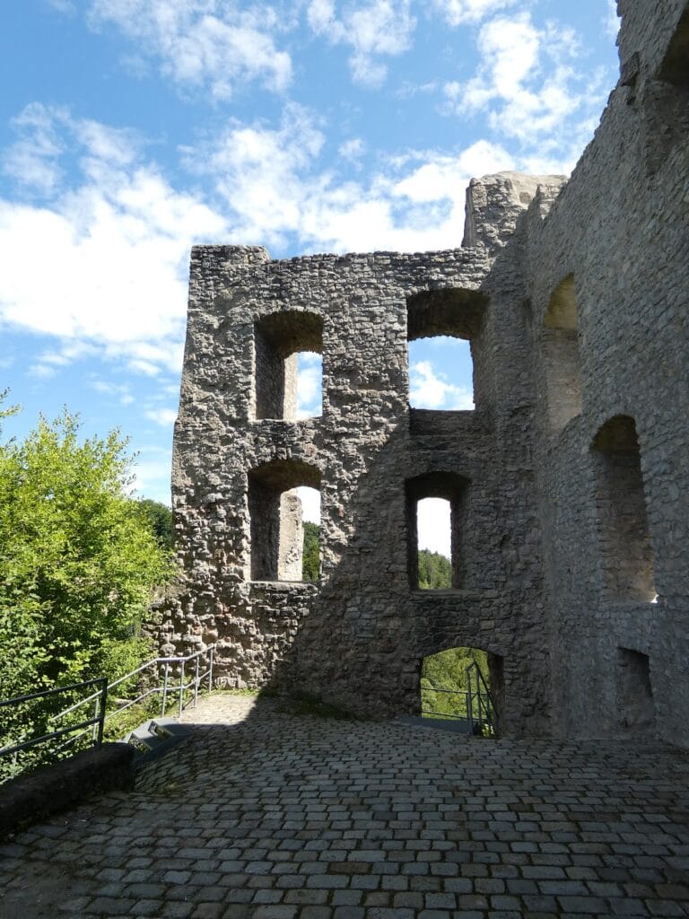 Burg Herrenzimmern