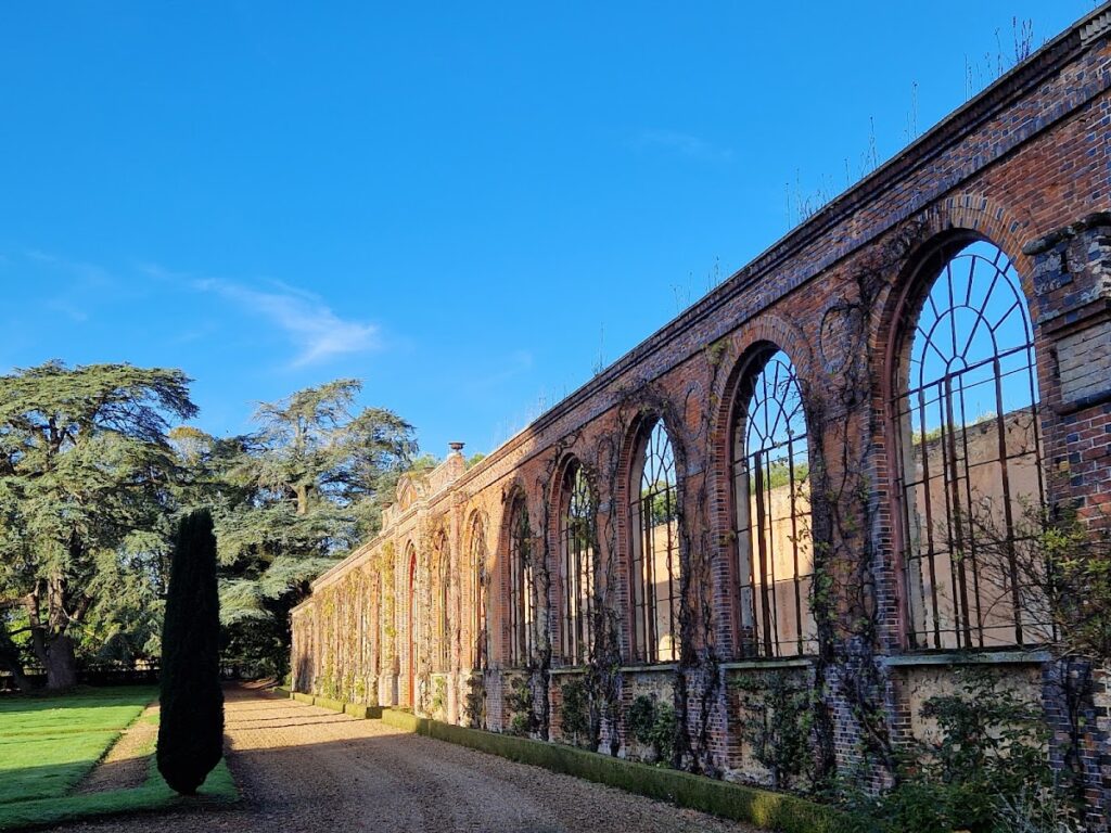 Château de Villebon: A Historic Medieval Fortress in France 7 Château de Villebon
