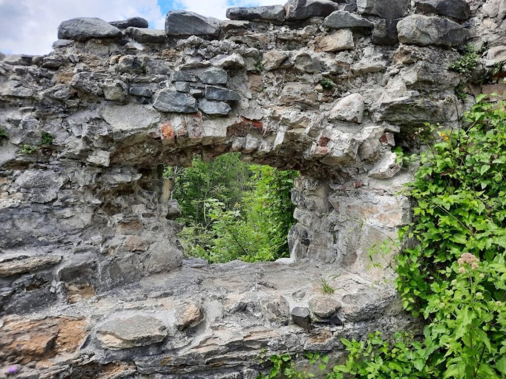Burg Laubenbergerstein: A Medieval Castle above the Iller in Germany 5 Burg Laubenbergerstein