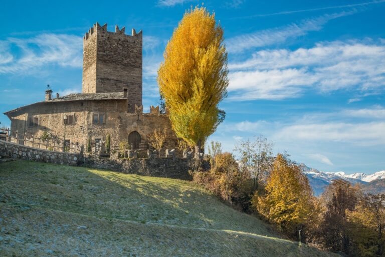 Tour de Villa Castle: A Medieval Fortress in Gressan, Italy