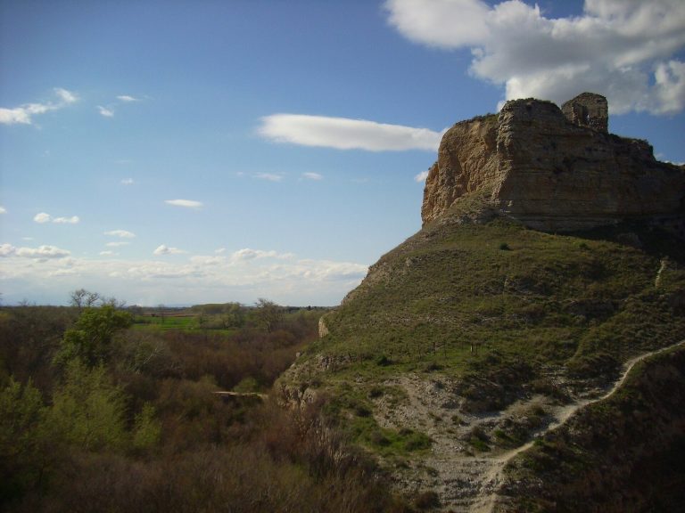 Miranda Castle: A Medieval Fortress near Zaragoza, Spain