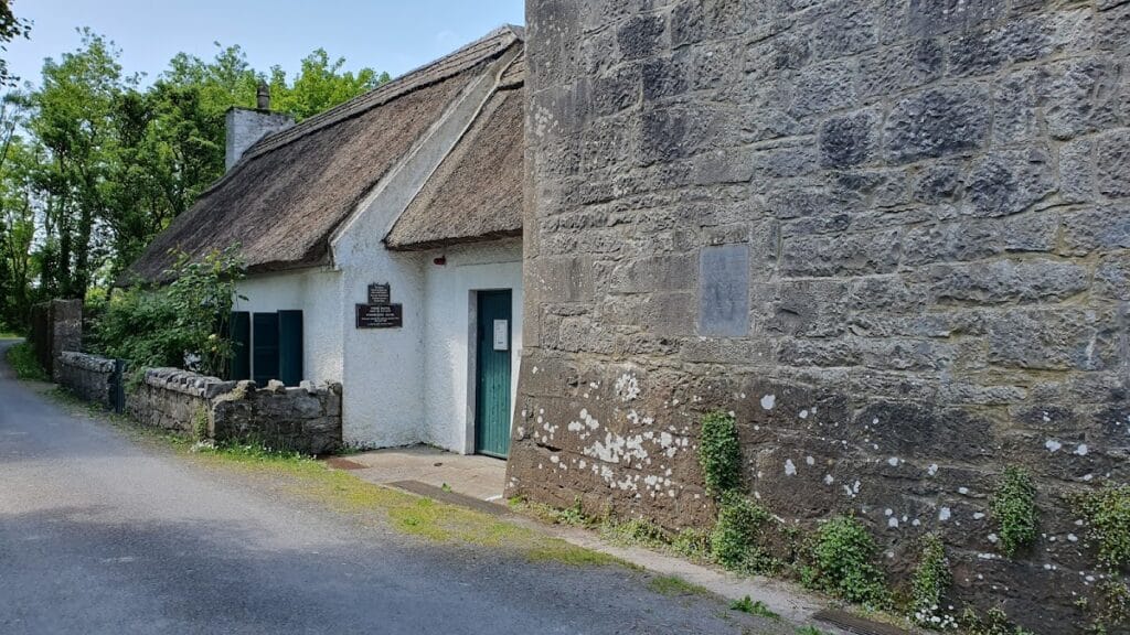 Thoor Ballylee: A Medieval Tower House and Yeats’s Literary Retreat in Ireland 2 Thoor Ballylee