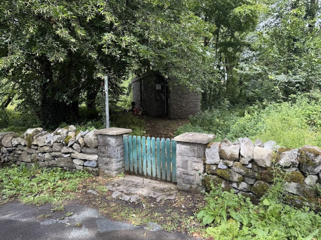 Thoor Ballylee: A Medieval Tower House and Yeats’s Literary Retreat in Ireland 3 Thoor Ballylee