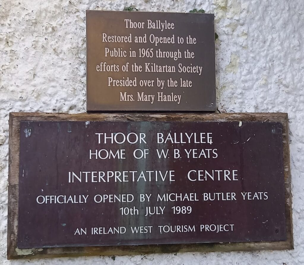 Thoor Ballylee: A Medieval Tower House and Yeats’s Literary Retreat in Ireland 5 Thoor Ballylee